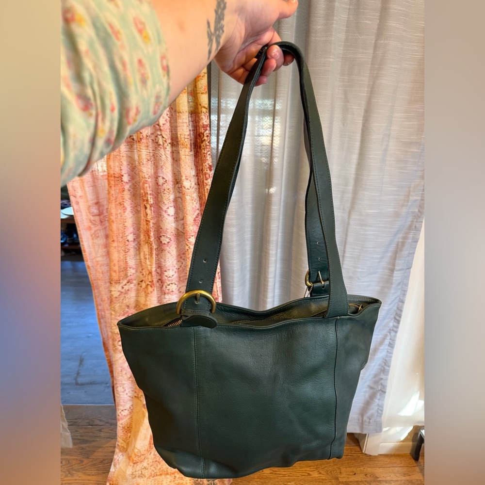 Vintage Coach Dark Green Leather Tote with Adjustable Shoulder Straps